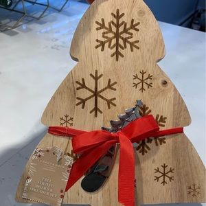 Cute Holiday Tree serving board and spreader set